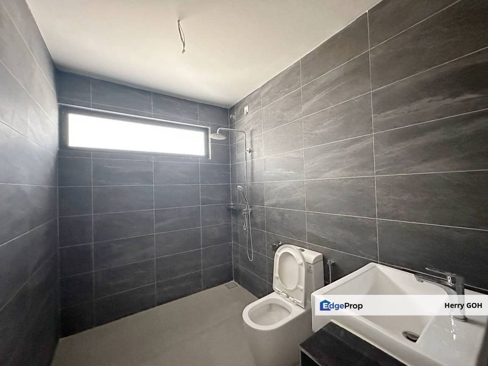 For Sale D’Art Hills Residence @ Taman Bukit Seni | 3STH | 5R4B | 20x70 | 2776 sqft, Johor, Kulai