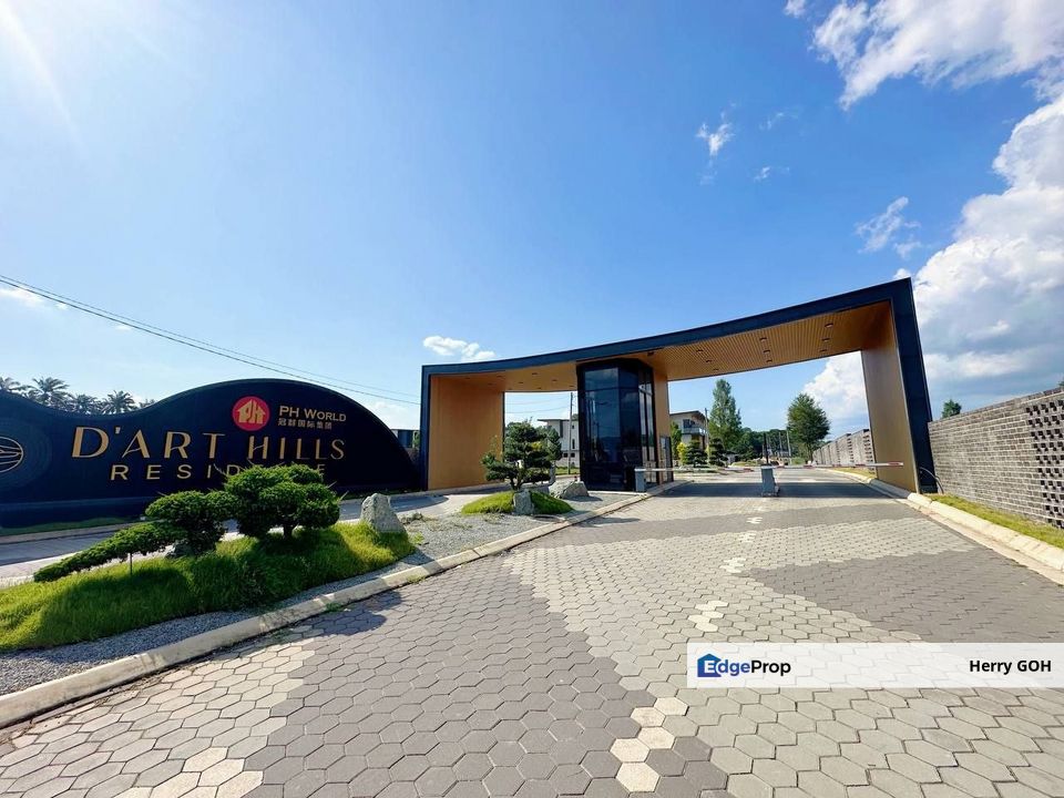For Sale D’Art Hills Residence @ Taman Bukit Seni | 3STH | 5R4B | 20x70 | 2776 sqft, Johor, Kulai