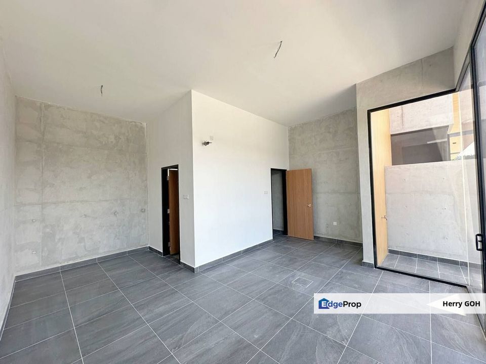 For Sale D’Art Hills Residence @ Taman Bukit Seni | 3STH | 5R4B | 20x70 | 2776 sqft, Johor, Kulai