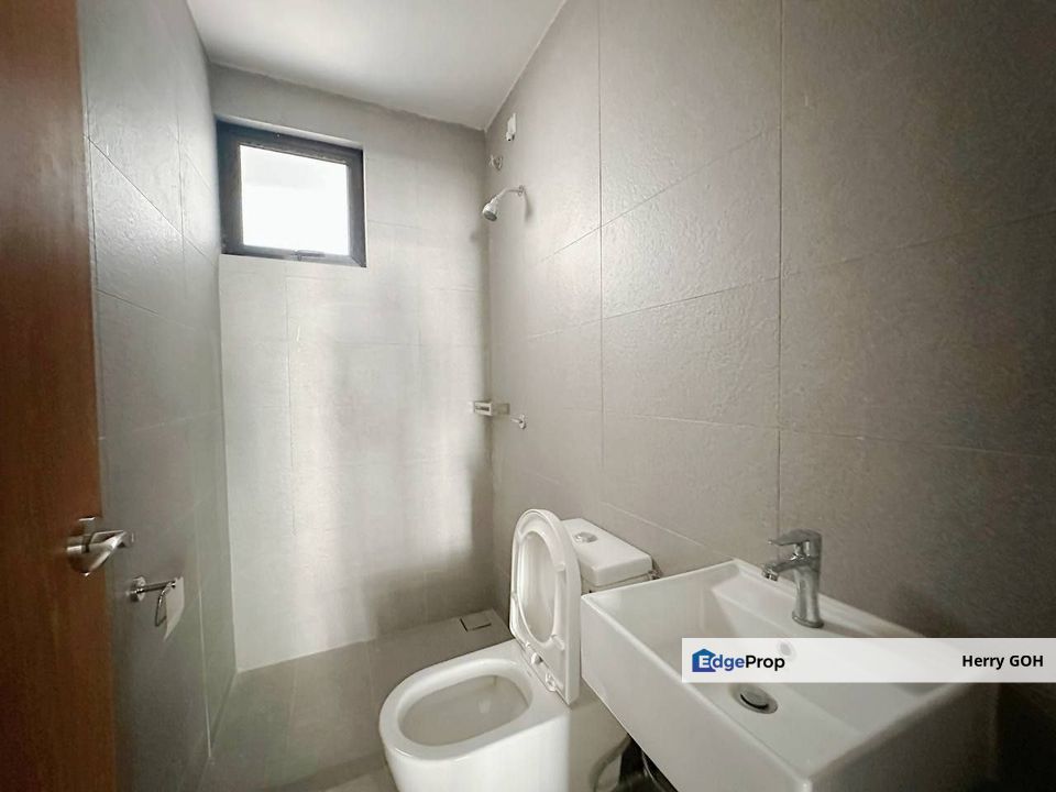 For Sale D’Art Hills Residence @ Taman Bukit Seni | 3STH | 5R4B | 20x70 | 2776 sqft, Johor, Kulai