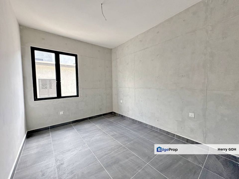 For Sale D’Art Hills Residence @ Taman Bukit Seni | 3STH | 5R4B | 20x70 | 2776 sqft, Johor, Kulai