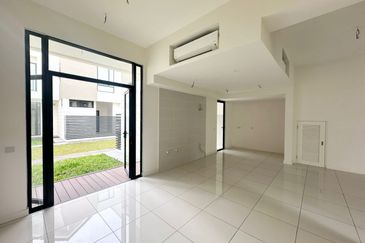 Avira Garden Terraces @ Medini