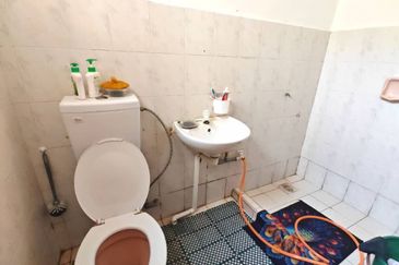 Lily & Jasmine Apartment