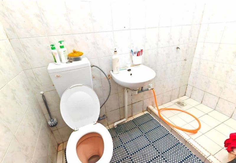 Lily & Jasmine Apartment