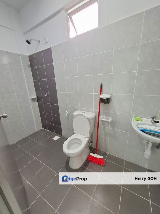 Taman Pulai Mutiara 2 Storey Cluster Lavender 32x70 4R3B, Johor, Johor Bahru