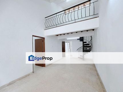 Taman Molek 1.5 Storey | 3R2B | 22x70, Johor, Johor Bahru