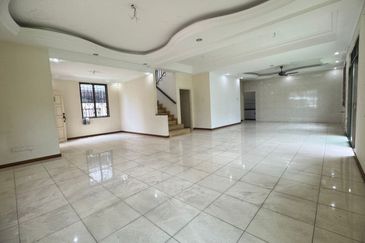 Lake Palm @ Austin Perdana