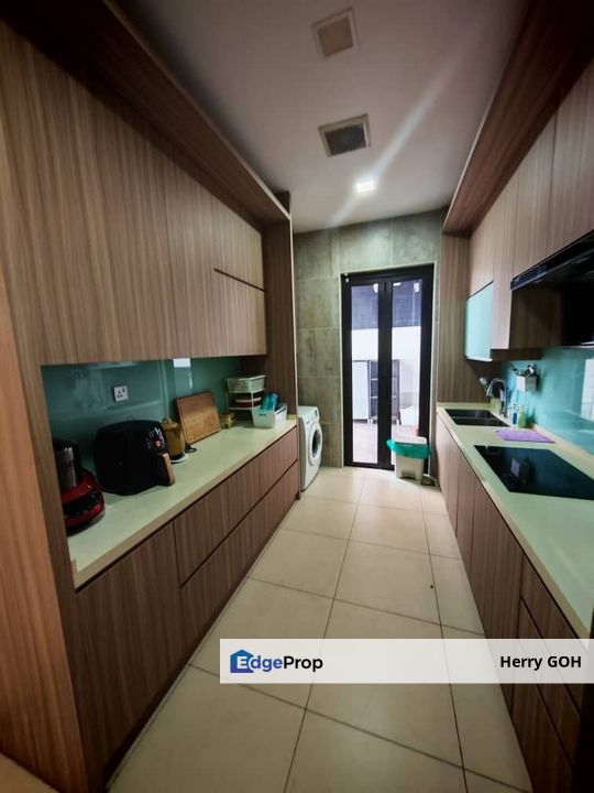 Horizon Hills The Canal Garden South 3 Storey Cluster House Fully Furnished Luxury Renovated, Johor, 