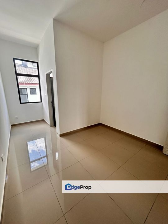 Impian Hills Phase 2 Ulu Tiram Double Storey 22x80, Johor, Ulu Tiram