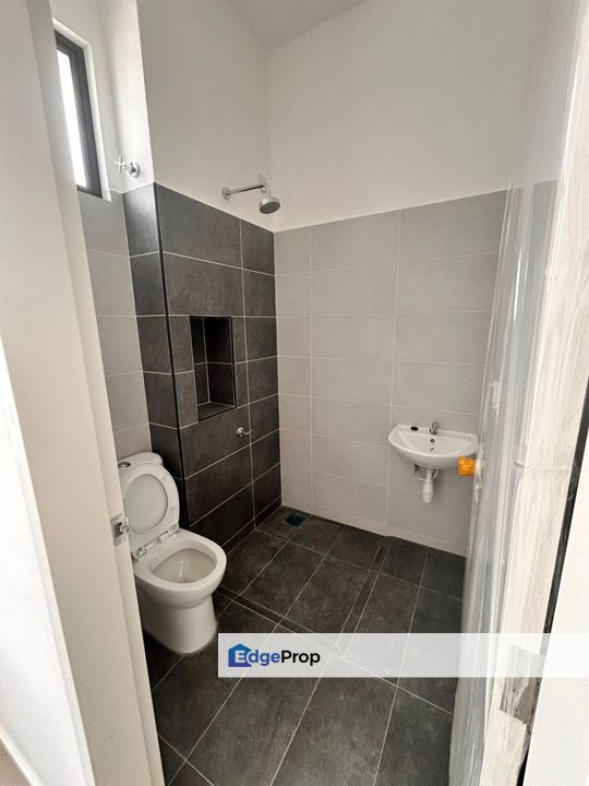 Impian Hills Phase 2 Ulu Tiram Double Storey 22x80, Johor, Ulu Tiram