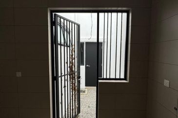 Isola Villa @ Senibong Cove