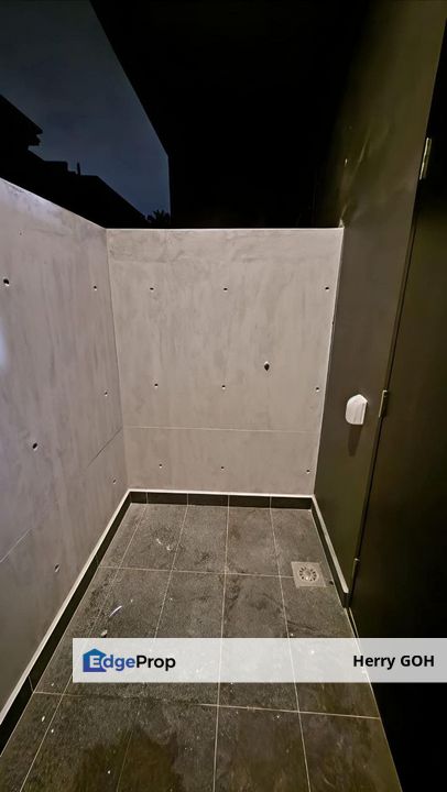 D'Art Hill Residence Kulai 3 Storey Terrace House, 20x70ft, Gated Community, 5R4B, Renovated, Furnish, Johor, Kulai