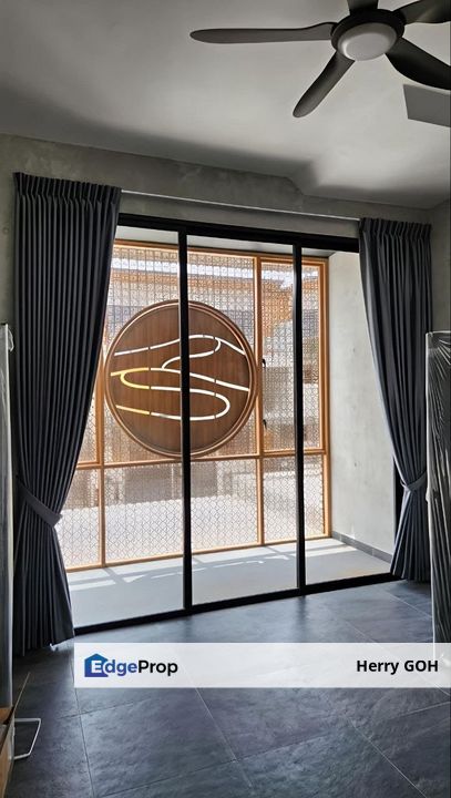 D'Art Hill Residence Kulai 3 Storey Terrace House, 20x70ft, Gated Community, 5R4B, Renovated, Furnish, Johor, Kulai