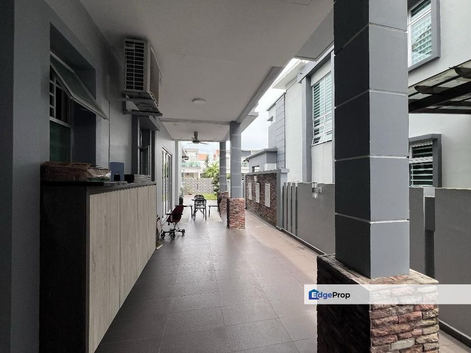 Taman Gaya Ulu Tiram Double Storey Link Bungalow Fully Extended, Johor, Ulu Tiram