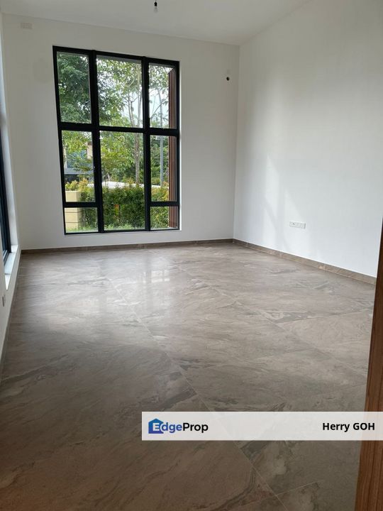 Forest City Golf Villa Double Storey Cluster Below Developer Price  Freehold  2R2B, Johor, Johor Bahru