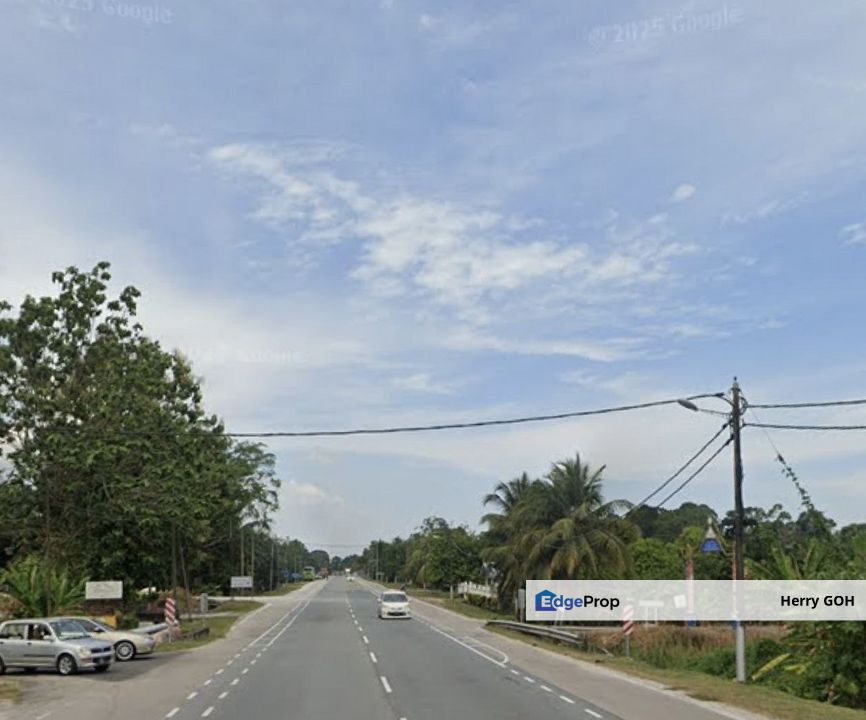 Pontian Agricultural Land 25,000 sqft Two existing houses and near the sea, Johor, Pontian