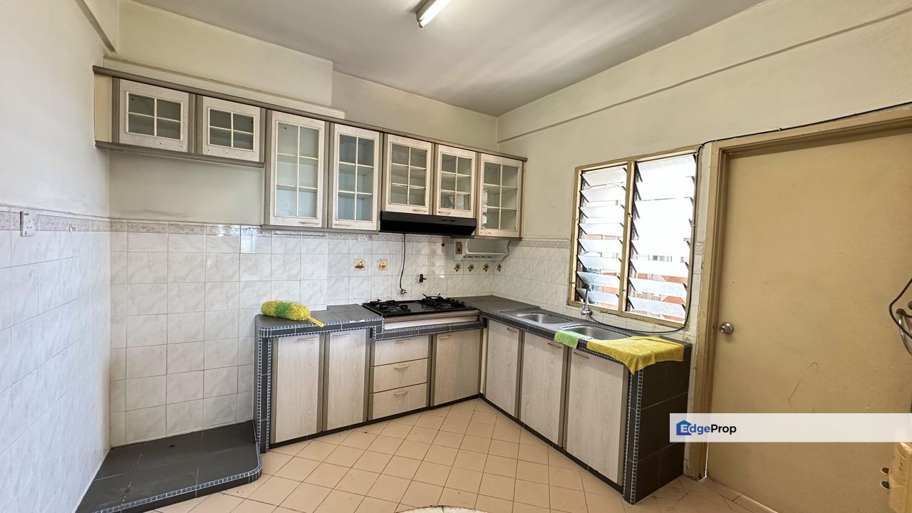 Corner Facing Golf Course  Vista Komanwel Tower c, Kuala Lumpur, Bukit Jalil