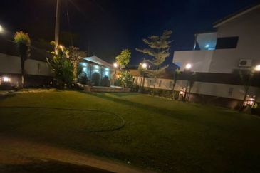 Acacia @ Bandar Putra