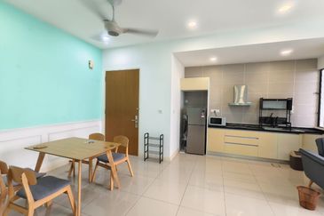 D\'Pristine @ Medini