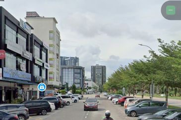 Jalan Austin Heights