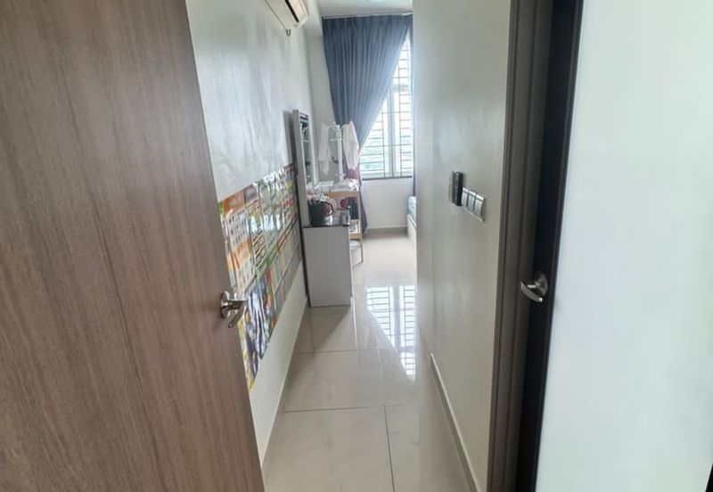 SKS Habitat Apartment, Larkin