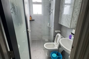 SKS Habitat Apartment, Larkin