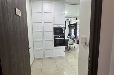 SKS Habitat Apartment, Larkin