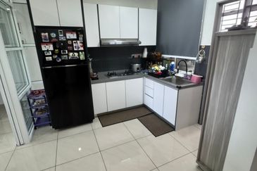 SKS Habitat Apartment, Larkin
