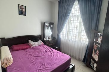 SKS Habitat Apartment, Larkin