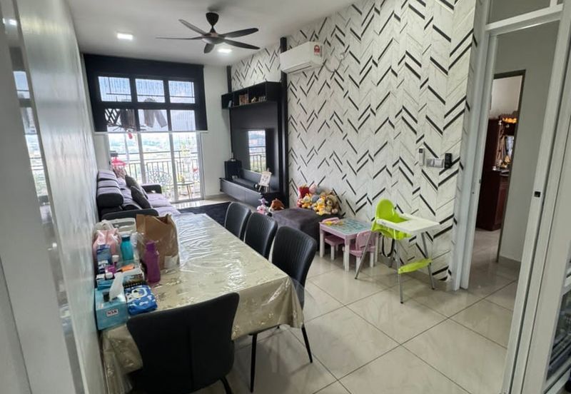 SKS Habitat Apartment, Larkin