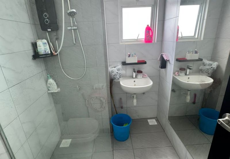 SKS Habitat Apartment, Larkin