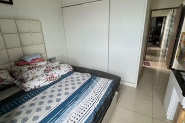 SKS Habitat Apartment, Larkin