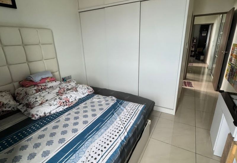 SKS Habitat Apartment, Larkin