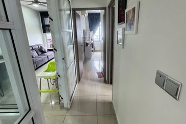 SKS Habitat Apartment, Larkin