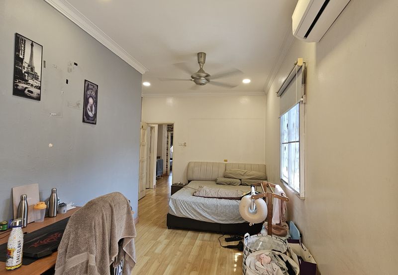 SL7, Bandar Sungai Long