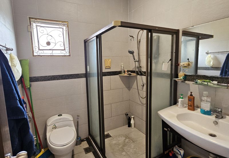 SL7, Bandar Sungai Long