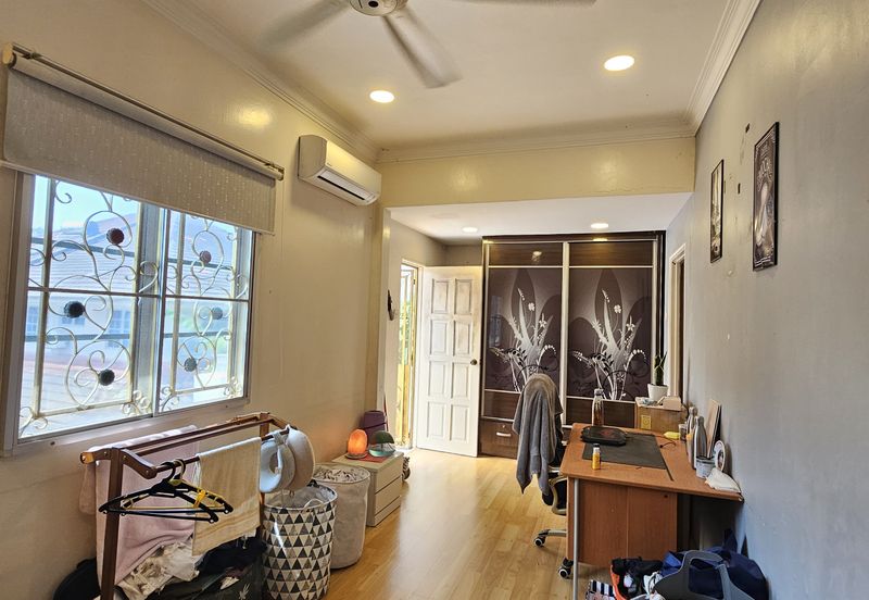 SL7, Bandar Sungai Long