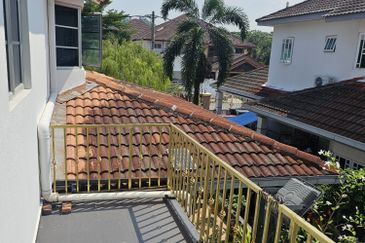 SL7, Bandar Sungai Long