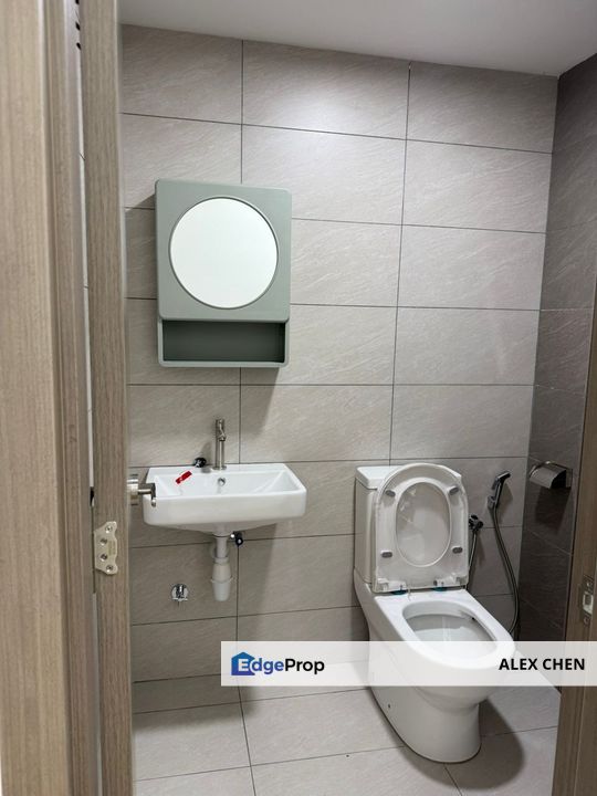 Armani Residence Sg Long, Room for Rent, Fully Furnished Standalone Master Bedroom with 1 Car Park, Selangor, Kajang