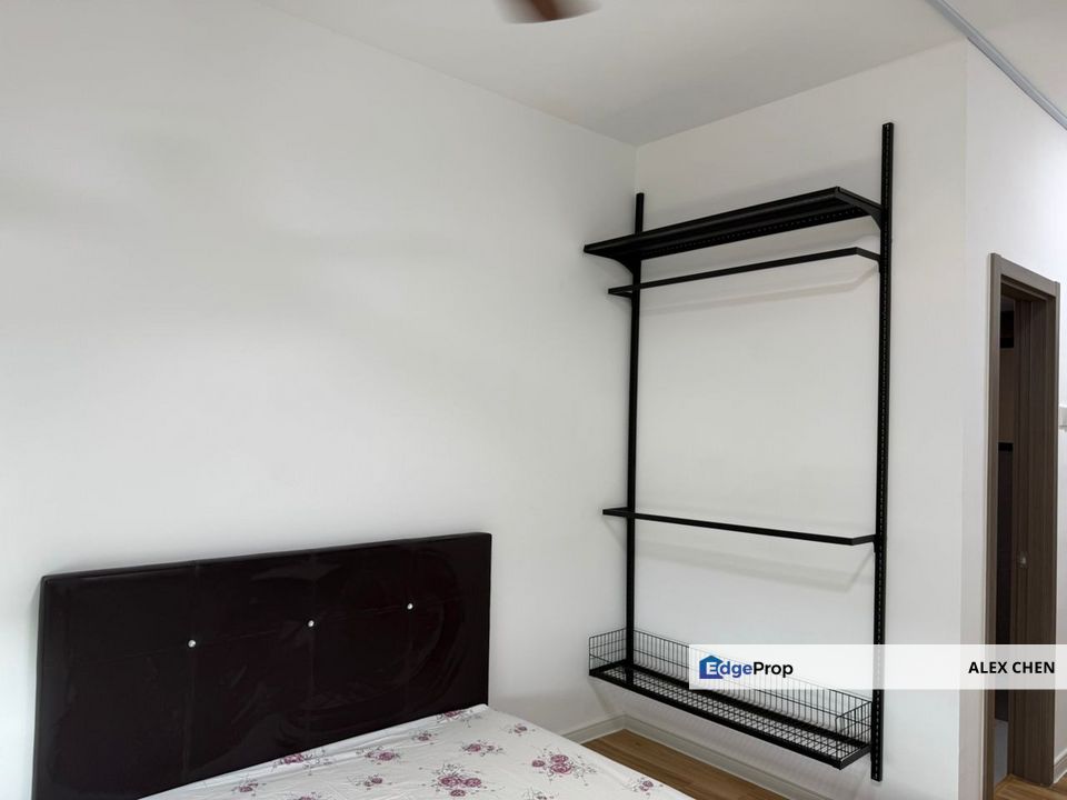 Armani Residence Sg Long, Room for Rent, Fully Furnished Standalone Master Bedroom with 1 Car Park, Selangor, Kajang