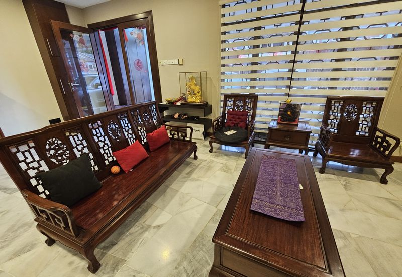 SL 10, Bandar Sungai Long