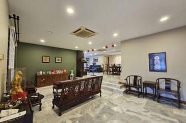 SL 10, Bandar Sungai Long