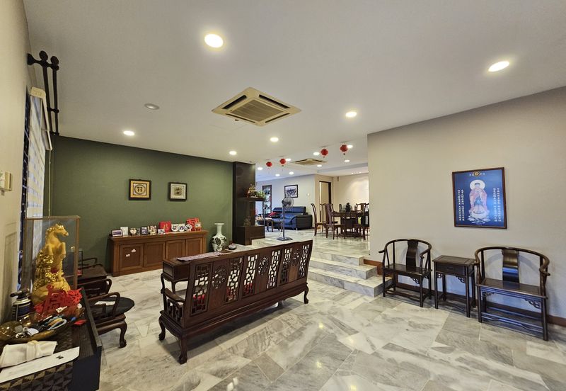 SL 10, Bandar Sungai Long