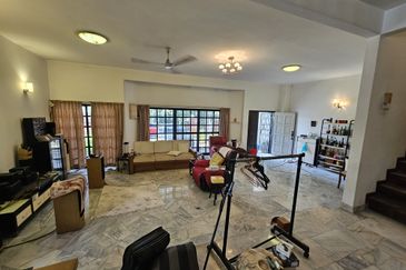 SL 4, Bandar Sungai Long