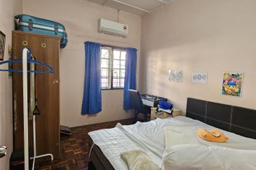 SL 6, Bandar Sungai Long