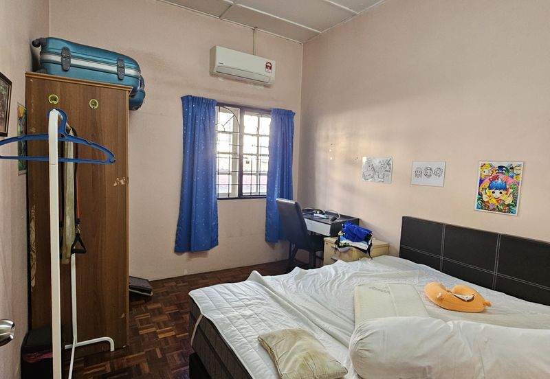 SL 6, Bandar Sungai Long