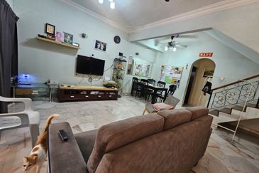 SL 6, Bandar Sungai Long