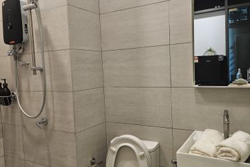 Subang Jaya New Launch, Multipurpose Commercial Suite @ below RM235k