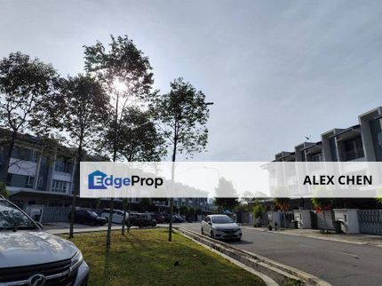 Sungai Long House for Sale, 3 Storey Terrace House @ Taman Tropicana Cheras, Selangor, Kajang