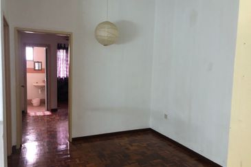 SL 2, Bandar Sungai Long